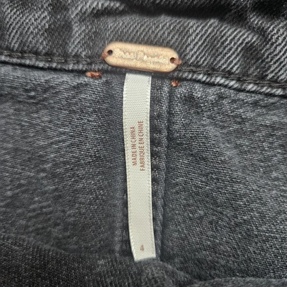 Free People Louise Denim Skirt Overall Rocky Mountain Black Sz 4 with adj Straps - Picture 3 of 8